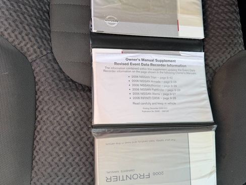 Used 2006 Nissan Frontier SE RWD image 28