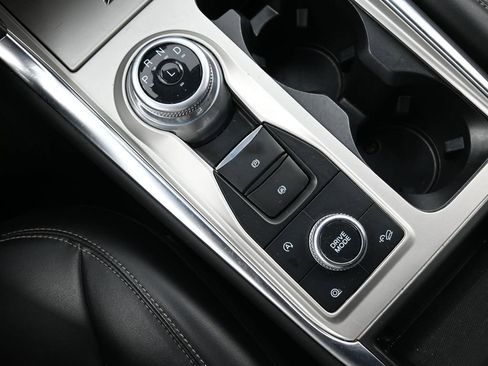 Used 2023 Ford Explorer XLT w/ Equipment Group 202A image 15