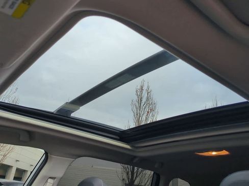 Used 2019 Subaru Forester Premium image 18