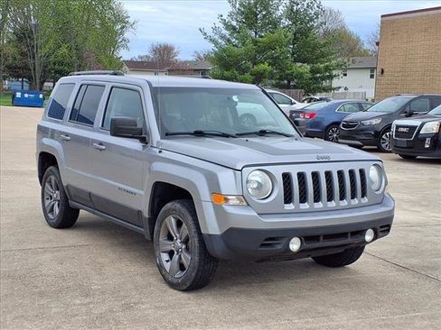 Used 2016 Jeep Patriot Sport w/ Power Value Group image 25