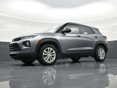 Used 2022 Chevrolet TrailBlazer LS FWD image 24