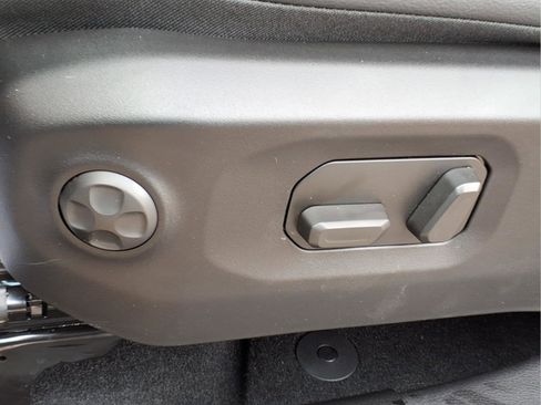 New 2026 Jeep Gladiator Sport AWD/4WD image 17