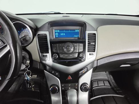 Used 2014 Chevrolet Cruze LT FWD image 24