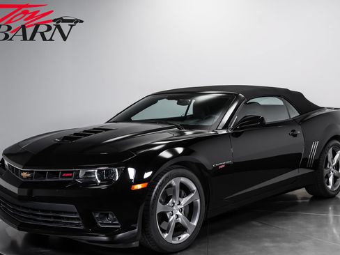 Used 2014 Chevrolet Camaro SS w/ RS Package RWD image 9