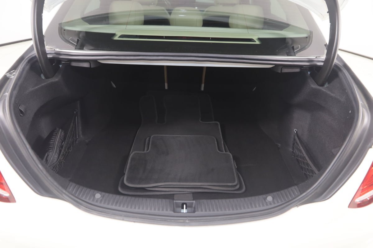 Used 2015 Mercedes-Benz C 300 4MATIC Sedan image 40