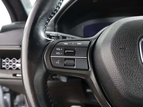 Used 2025 Honda Accord Sport image 42