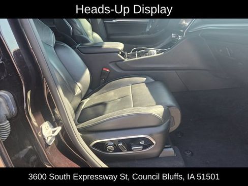 Used 2022 Jeep Grand Cherokee L Overland w/ Advanced Protech Group III AWD/4WD image 28