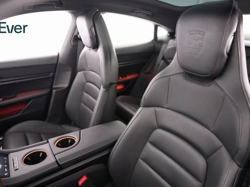 Used 2021 Porsche Taycan 4S image 9