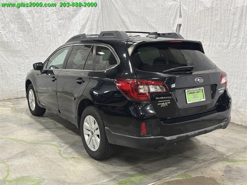 Used 2017 Subaru Outback 2.5i Premium AWD/4WD image 7