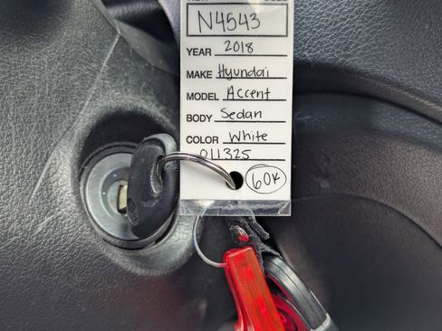 Used 2018 Hyundai Accent SE FWD image 32