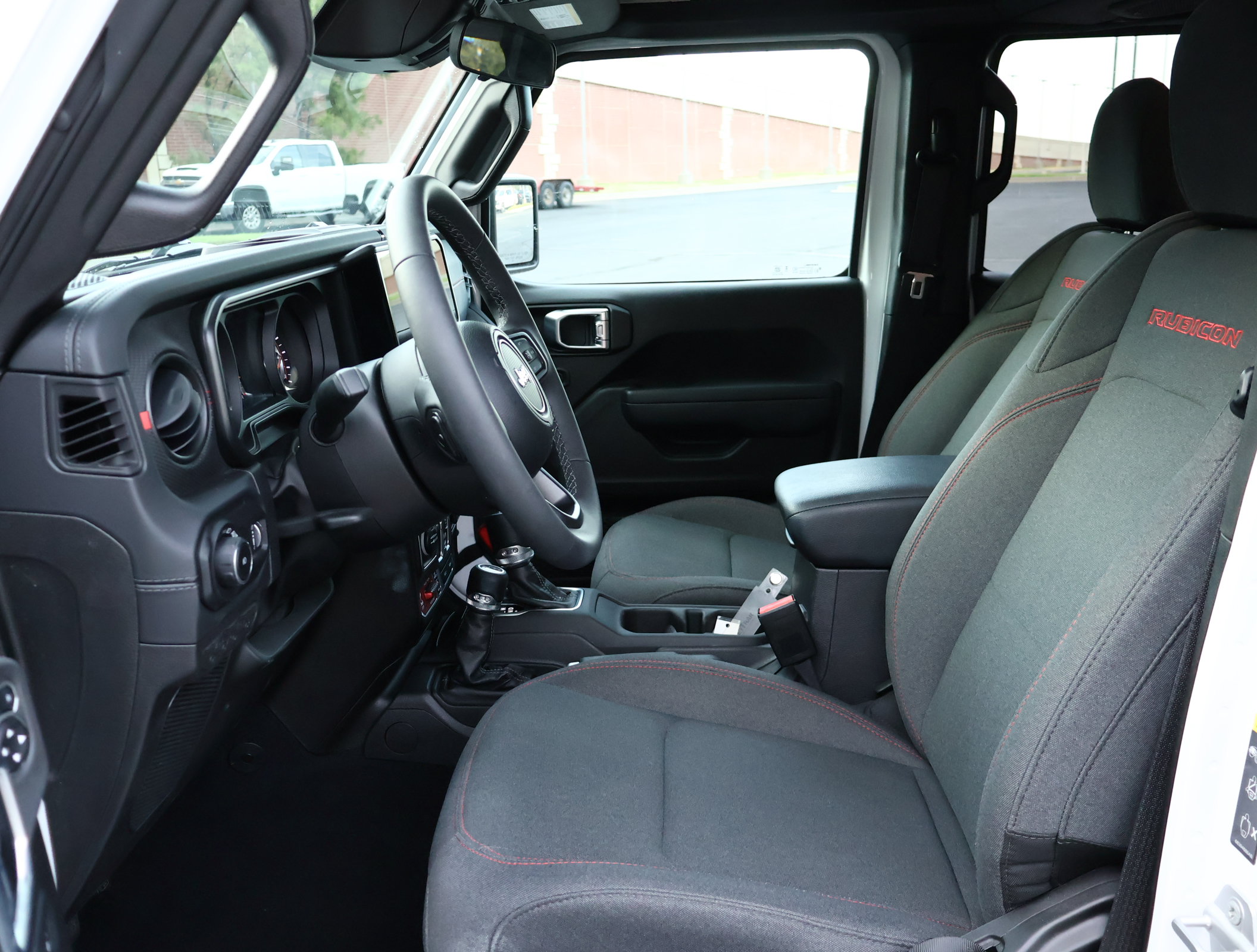 Used 2026 Jeep Wrangler Unlimited Rubicon AWD/4WD image 8