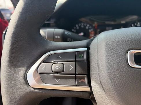 Used 2025 Jeep Compass Latitude w/ Altitude Special Edition image 50