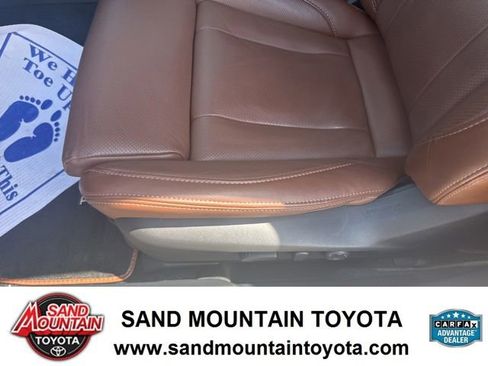 Used 2025 Subaru Outback Touring XT AWD/4WD image 17