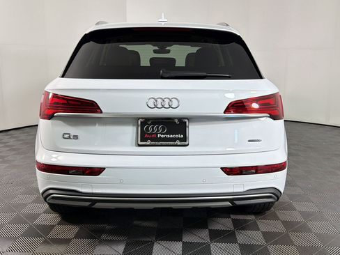 Used 2024 Audi Q5 2.0T Premium w/ Convenience Package AWD/4WD image 8