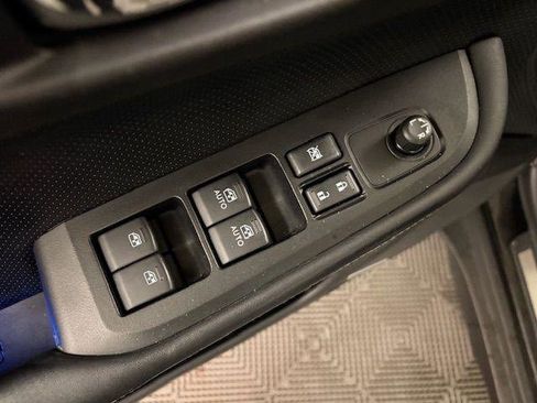 Used 2017 Subaru Outback 2.5i Limited image 7