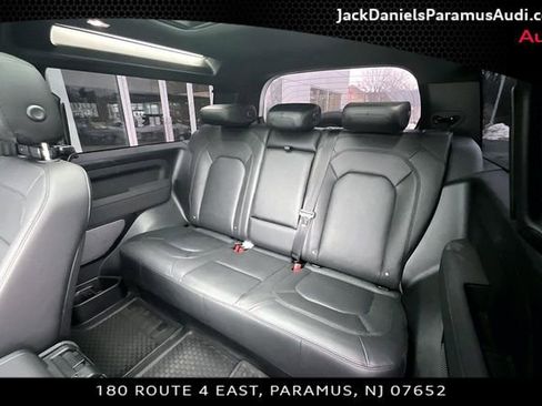 Used 2023 Land Rover Defender 90 S image 21