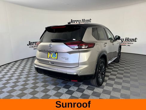 Used 2025 Nissan Rogue Platinum AWD/4WD image 6