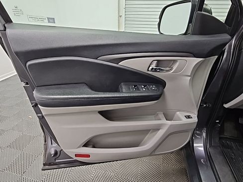 Used 2017 Honda Pilot EX-L image 30