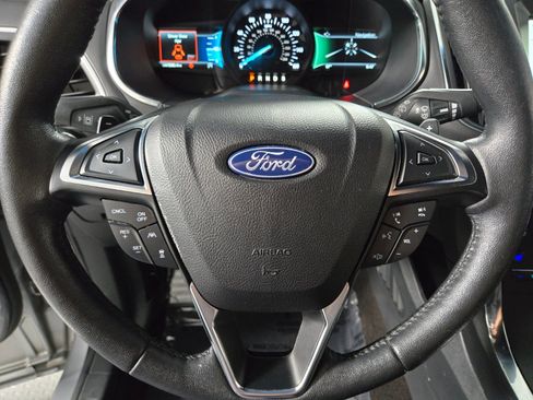 Used 2020 Ford Edge Titanium w/ Equipment Group 301A image 22