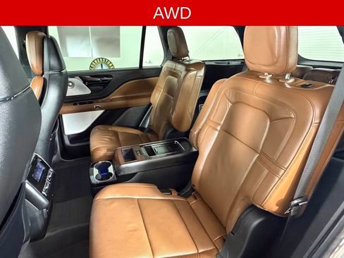 Used 2023 Lincoln Aviator Reserve w/ Equipment Group 201A AWD/4WD image 16
