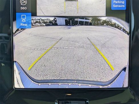 New 2026 Volvo V60 B5 Cross Country Plus w/ Protection Package Premier image 26