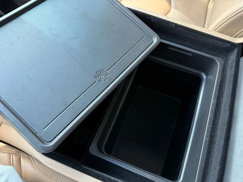 Used 2019 Cadillac Escalade Platinum image 30