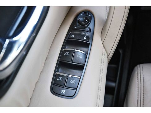 Used 2024 Nissan Armada Platinum w/ Captain's Chairs Package image 12