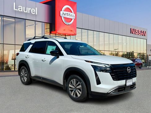 New 2026 Nissan Pathfinder SL AWD/4WD image 1