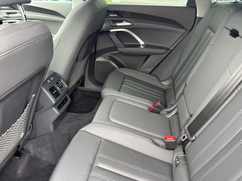Certified 2025 Audi Q5 Premium w/ Premium Plus AWD/4WD image 22