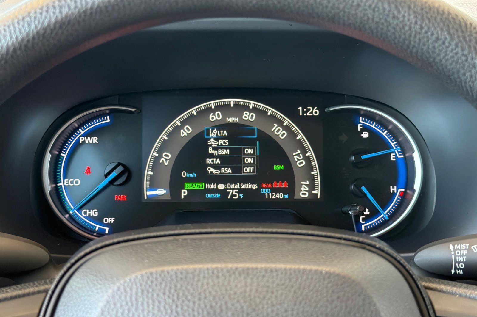 Used 2025 Toyota RAV4 XLE AWD/4WD image 29
