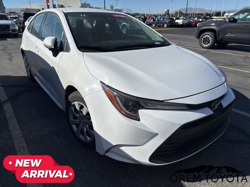 Used 2024 Toyota Corolla LE FWD image 16