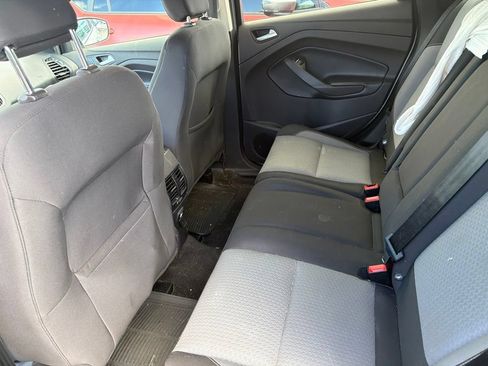 Used 2019 Ford Escape SE FWD image 10