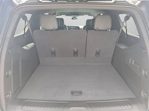New 2025 Chevrolet Suburban LT w/ Comfort Package image 9