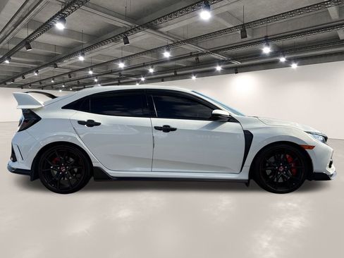 Used 2017 Honda Civic Type R image 17