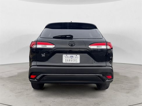 Used 2023 Toyota Corolla Cross image 4