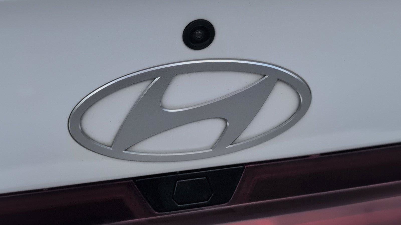 Used 2024 Hyundai Elantra Limited FWD image 6