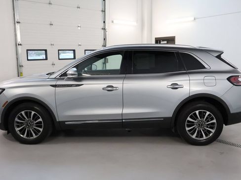 Used 2020 Lincoln Nautilus Reserve AWD/4WD image 4