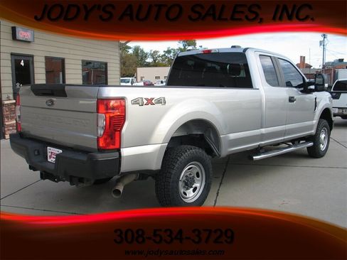 Used 2022 Ford F250 XL w/ Power Equipment Group image 31