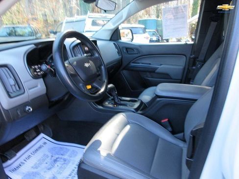 Used 2017 Chevrolet Colorado W/T image 13