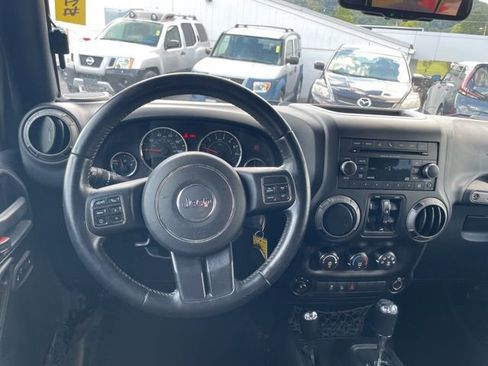 Used 2016 Jeep Wrangler Unlimited Sport w/ Quick Order Package 24S AWD/4WD image 13