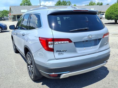 Used 2022 Honda Pilot Touring image 5