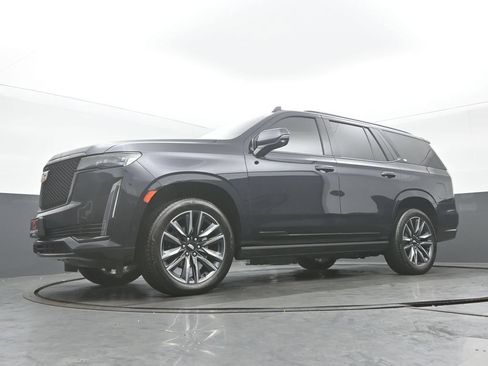 Used 2023 Cadillac Escalade Sport w/ Touring Package AWD/4WD image 32