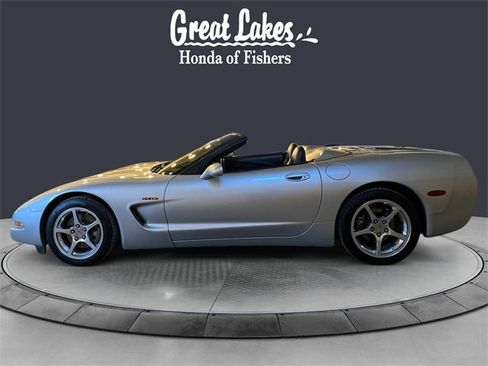 Used 2004 Chevrolet Corvette Convertible w/ Preferred Equipment Group image 2