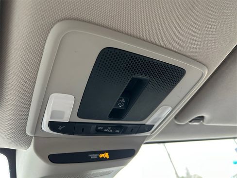 Used 2023 Honda HR-V EX-L image 25