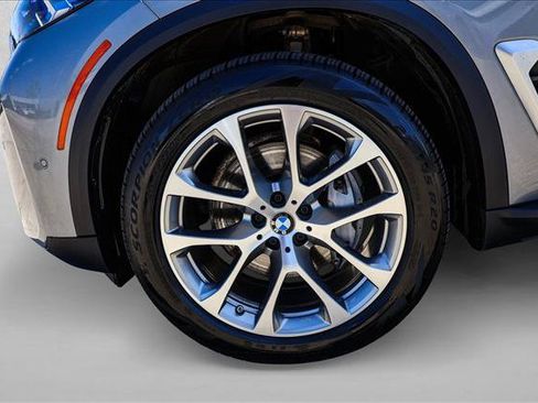 Used 2026 BMW X5 xDrive40i AWD/4WD image 9