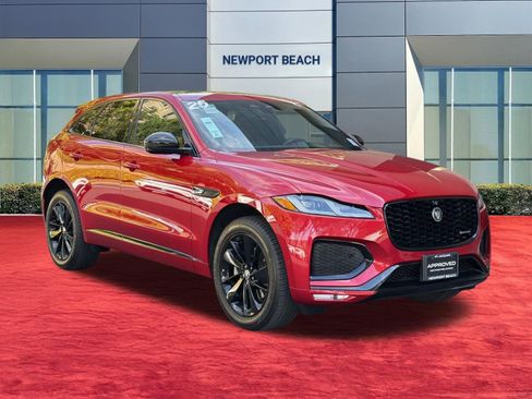 Used 2025 Jaguar F-PACE R-Dynamic S image 8