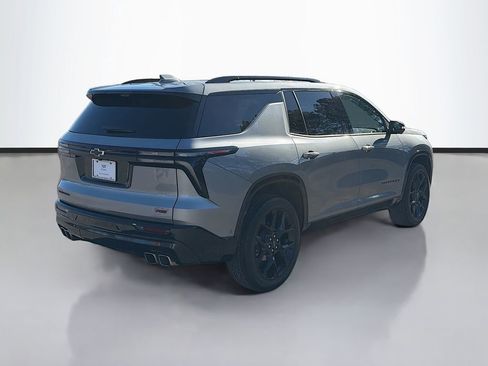 Used 2024 Chevrolet Traverse RS image 5