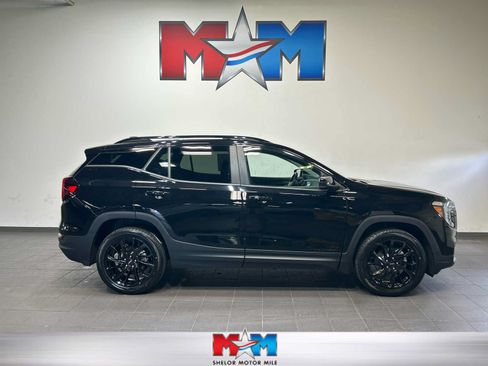 Used 2023 GMC Terrain SLE w/ Driver Convenience Package AWD/4WD image 1
