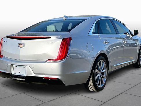 Used 2019 Cadillac XTS image 13