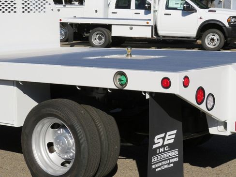 New 2023 RAM 4500 Tradesman w/ Chrome Appearance Group RWD image 4